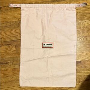 Hunter Pale Pink Drawstring Travel Pouch with Logo Patch